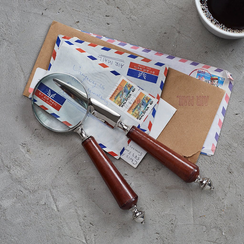 Leather Handled Magnifying Glass - Image 2