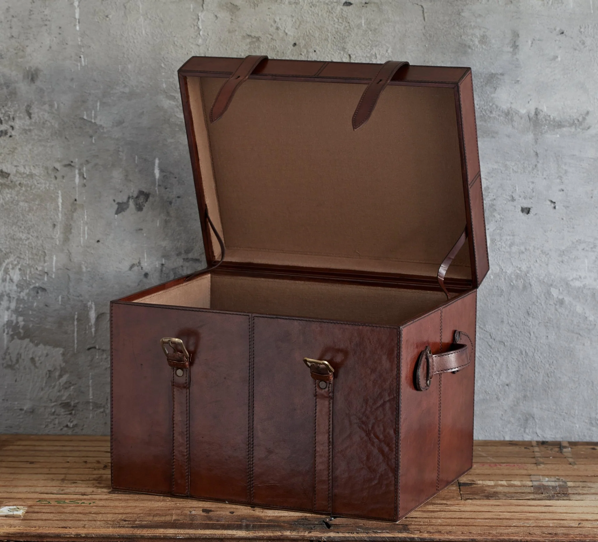 Leather Steamer Trunk - Image 3