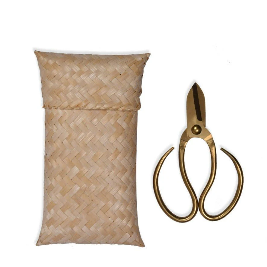 Garden Scissors In A Bamboo Bag - Image 2