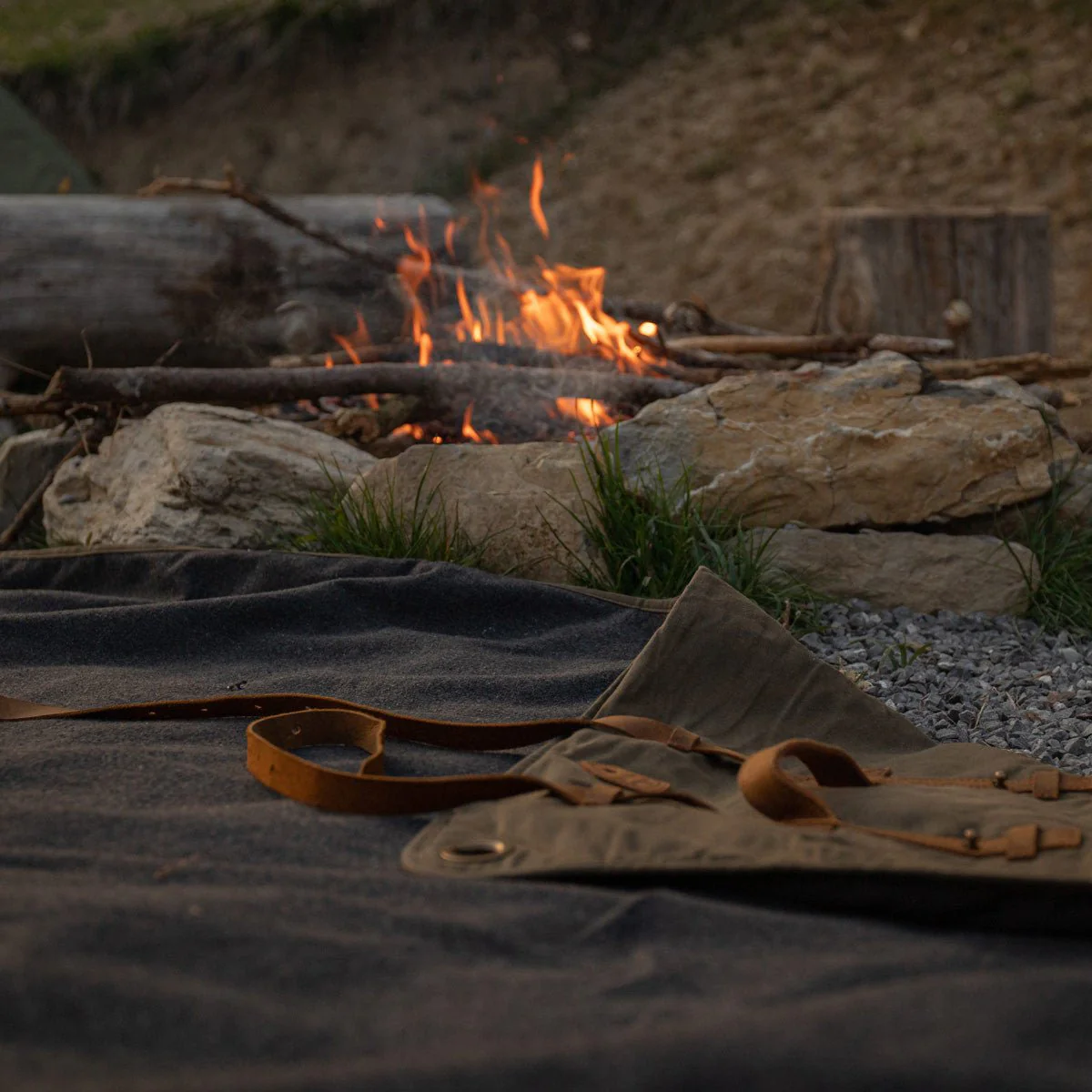 Waxed Canvas & Leather Picnic Rug - Image 3