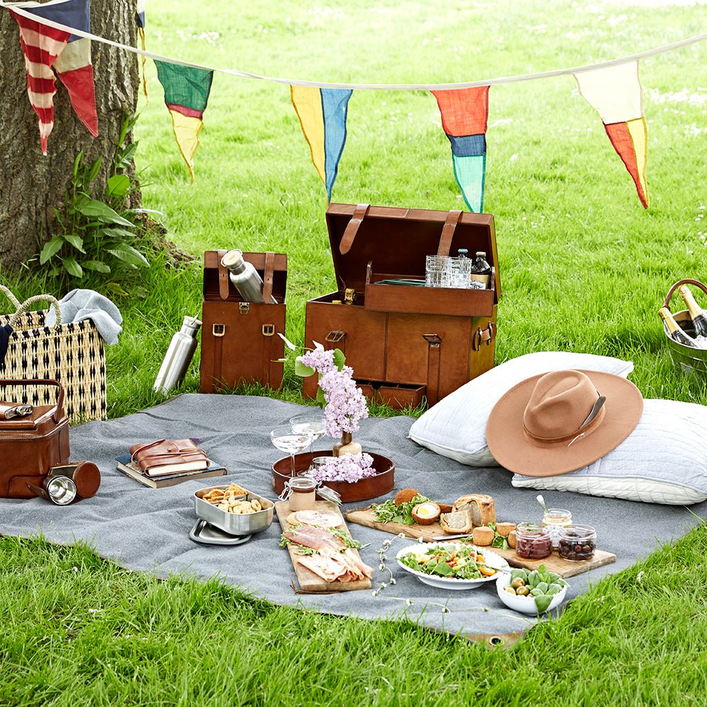 Waxed Canvas & Leather Picnic Rug - Image 6